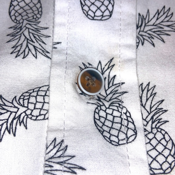 VSTR Pineapple pattern short sleeve button down shirt - Picture 6 of 11
